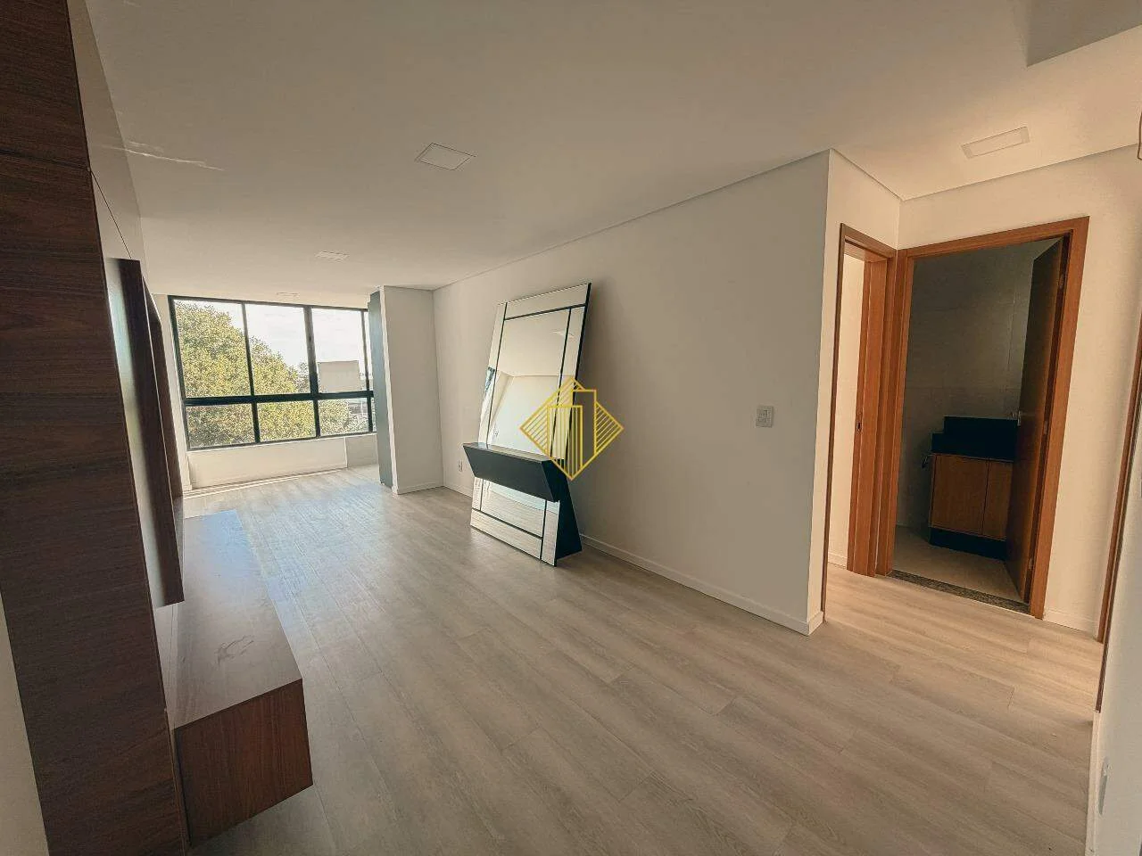 APARTAMENTO SEMI MOBILIADO NA VILA INDUSTRIAL EM TOLEDO-PARANÁ