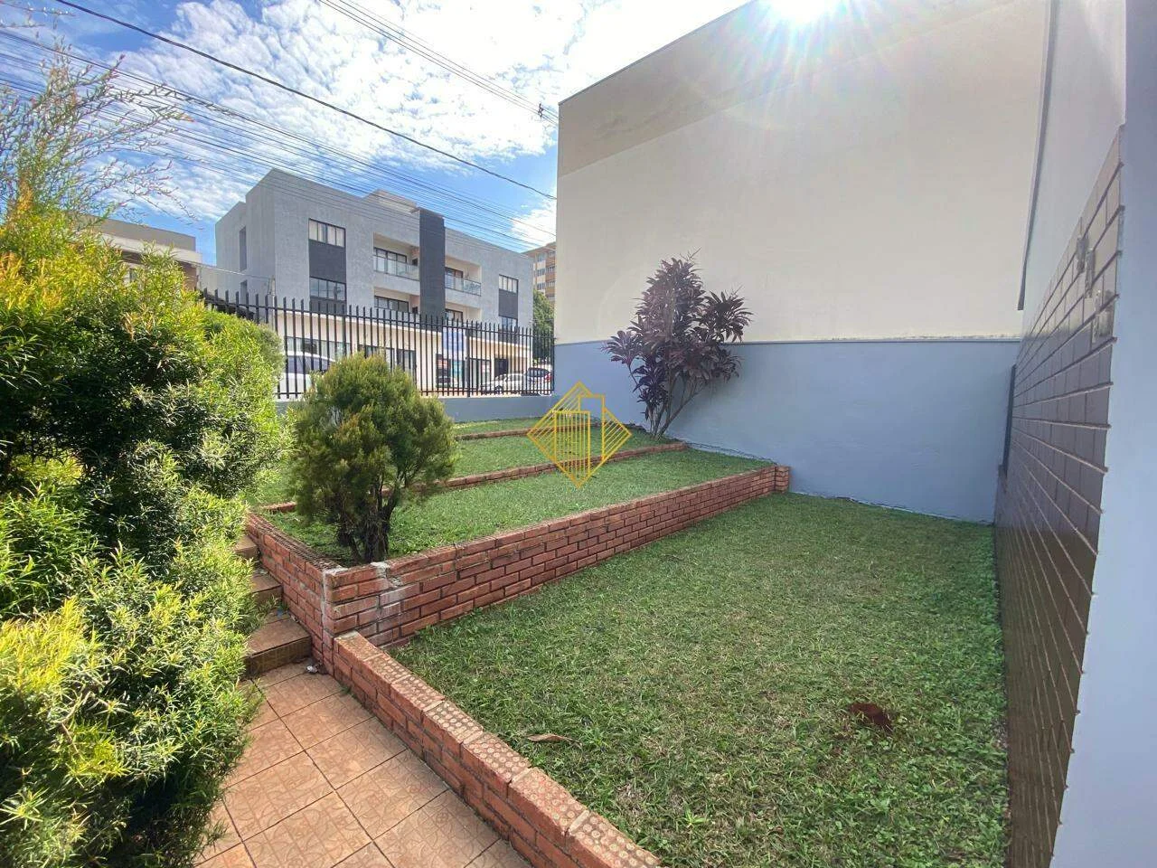 CASA COMERCIAL NO CENTRO DE TOLEDO-PARANÁ
