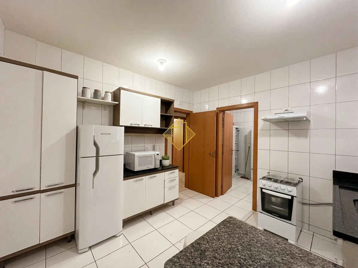Apartamento Centro Cascavel | 1 Suíte + 2 Quartos | 2 Vagas | Edifício Galileu
