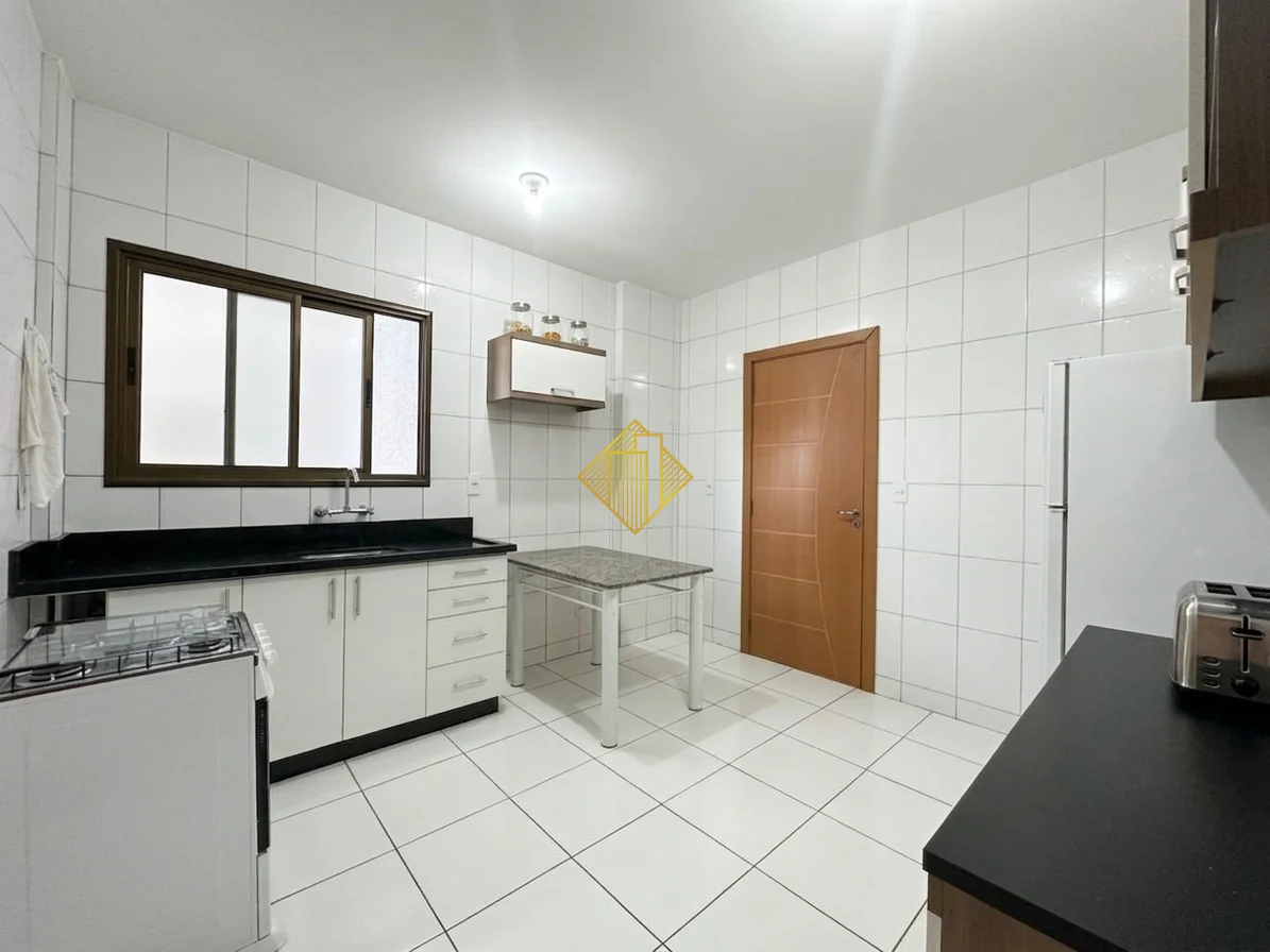 Apartamento Centro Cascavel | 1 Suíte + 2 Quartos | 2 Vagas | Edifício Galileu