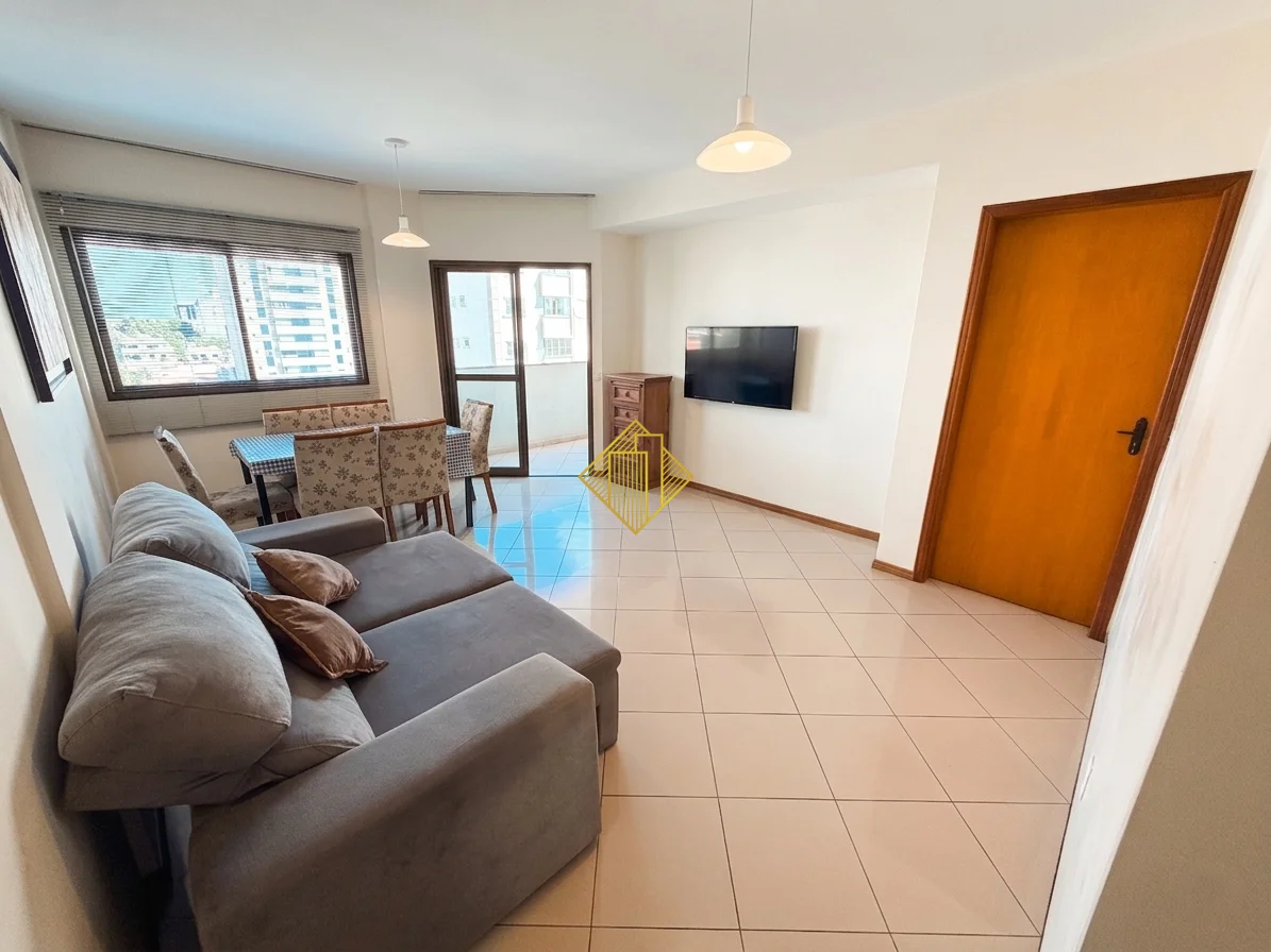 Apartamento Centro Cascavel | 1 Suíte + 2 Quartos | 2 Garagens |