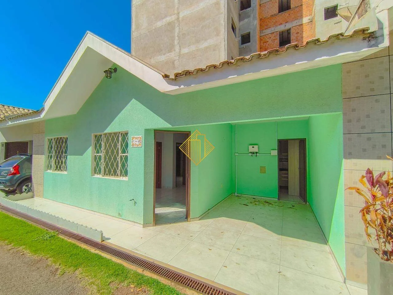 Casa à venda com suíte e energia solar na Vila Industrial, Toledo - PR