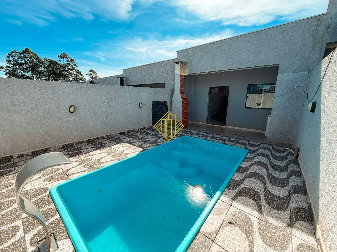 Casa no Jardim Coopagro com piscina e valor promocional