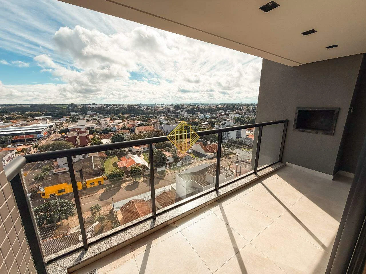 APARTAMENTO PARA LOCAÇÃO NA VILA INDUSTRIAL EM TOLEDO-PARANÁ