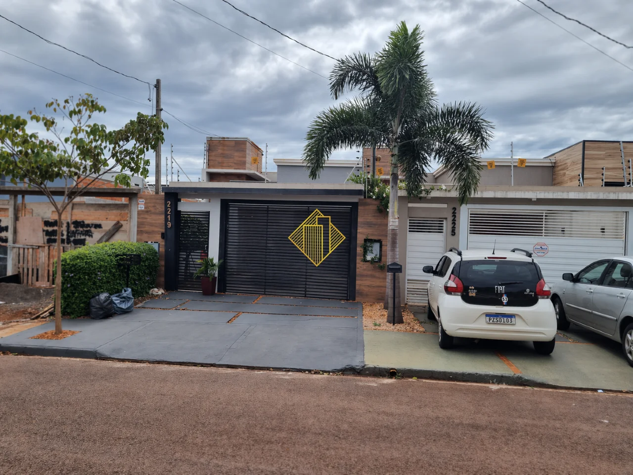Casa à venda, 2 quartos, 1 suíte, 3 vagas, Jardim Panorama - Toledo/PR
