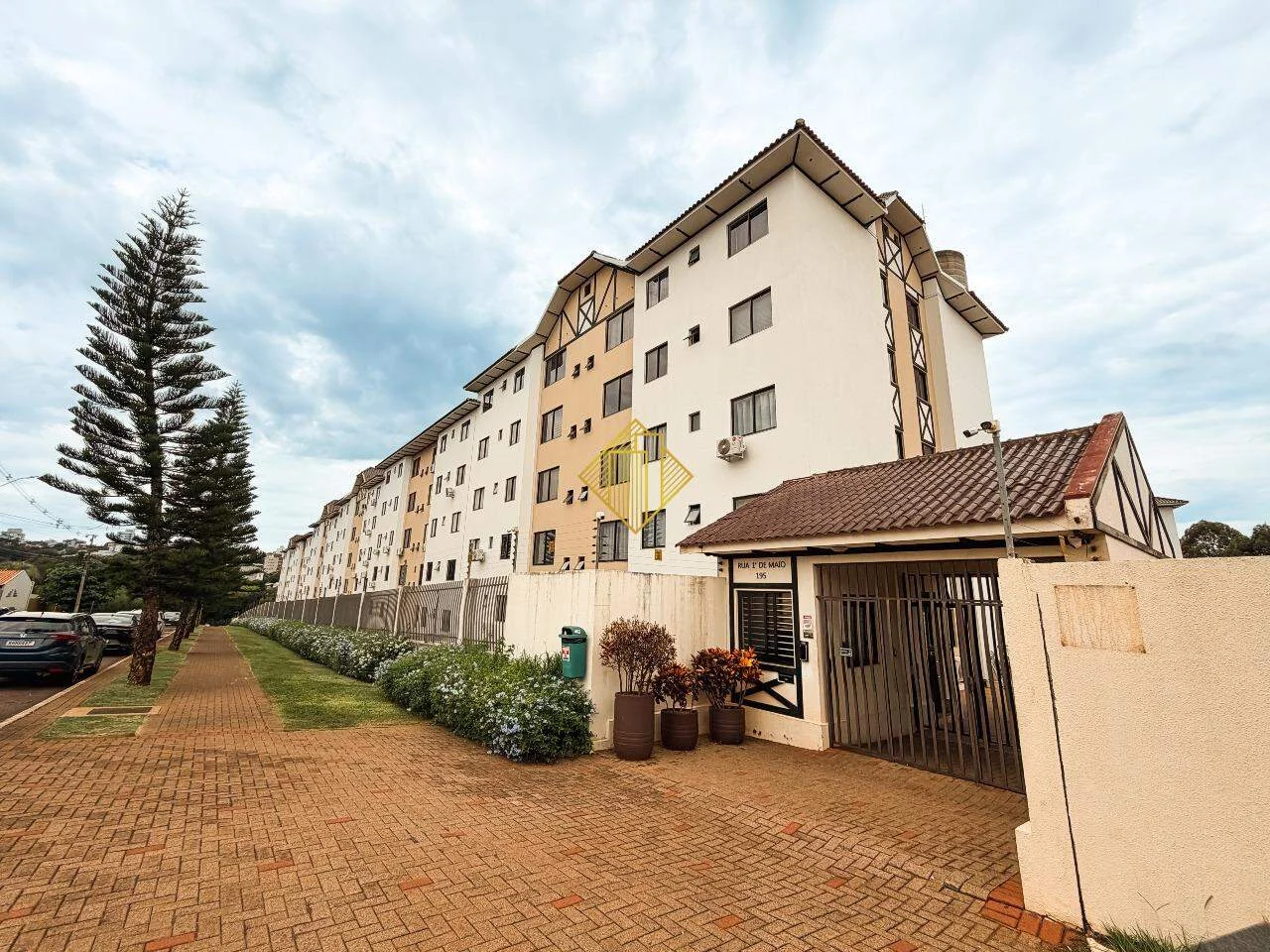 APARTAMENTO 100% MOBILIADO NO BAIRRO NEVA