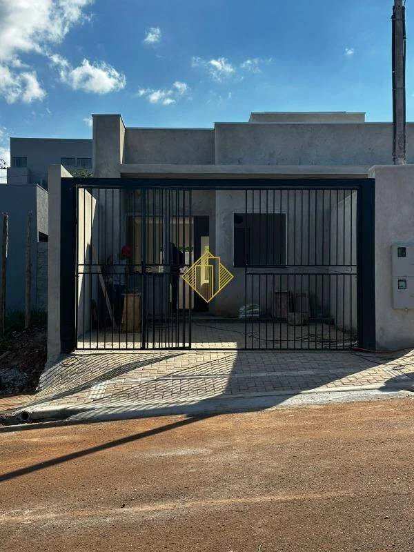 Casa nova com 2 quartos por R$295.000,00