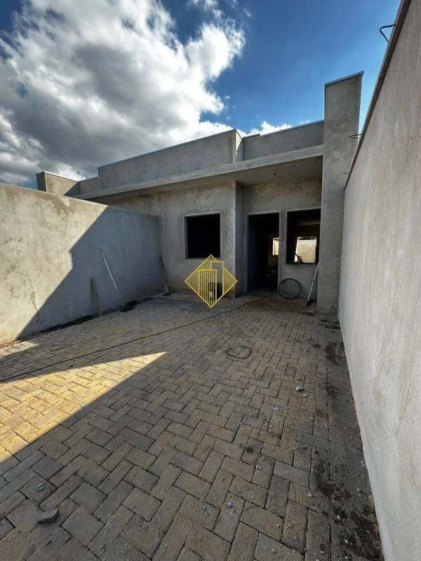 Casa nova com 2 quartos por R$295.000,00