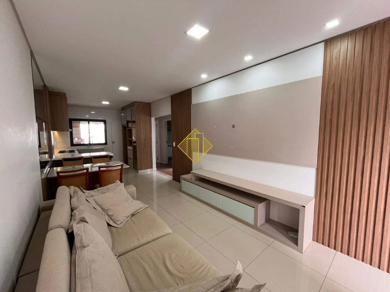 Casa à venda, 02 quarrtos, 1 suíte, 2 vagas, Jardim Pancera - Toledo/PR