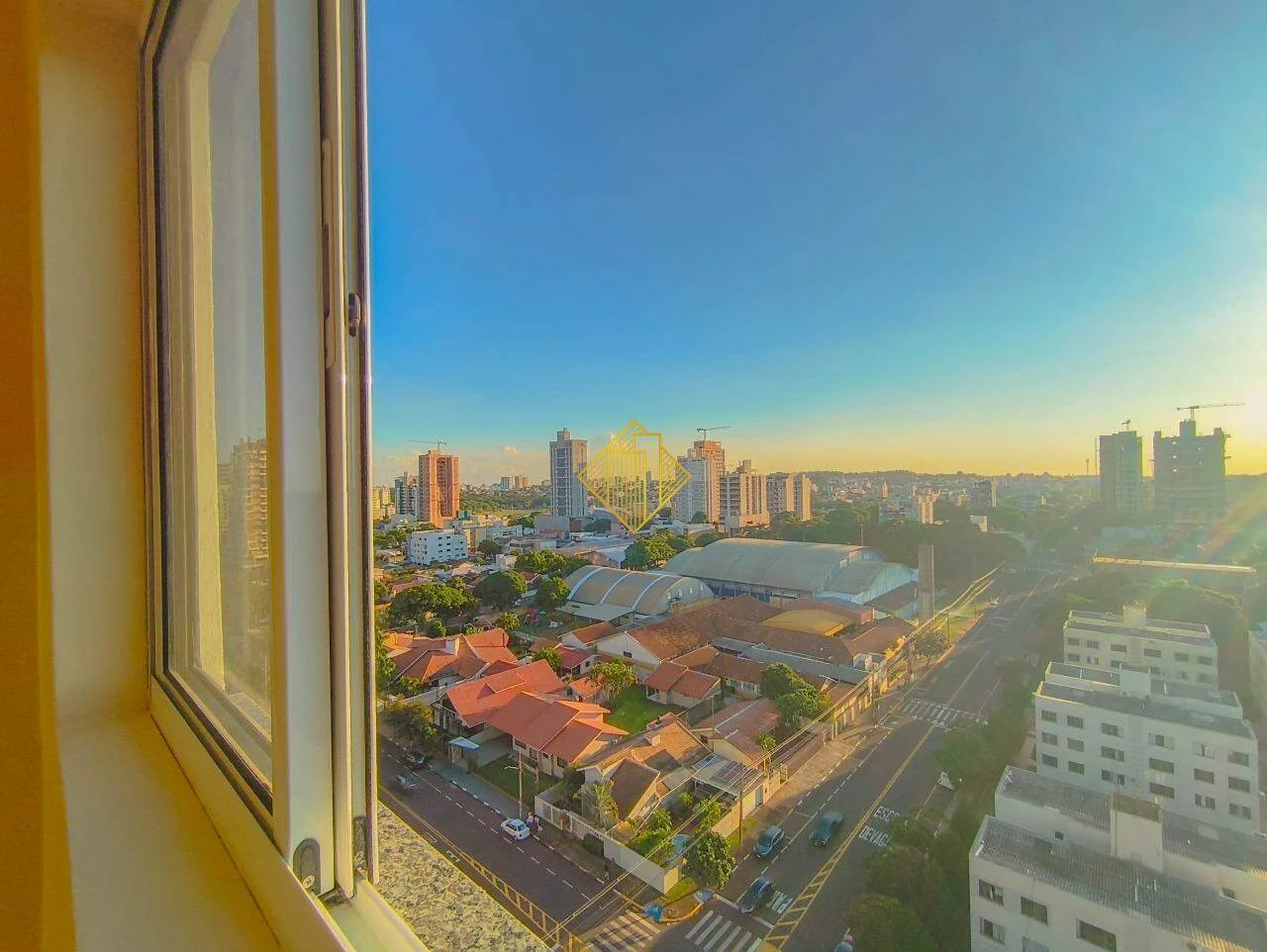 Apartamento à venda com 2 quartos e vista da cidade no Edifício San Remo na Vila Industrial em Toledo PR