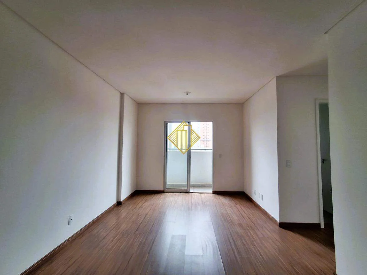 APARTAMENTO PARA LOCAÇÃO COM DOIS QUARTOS - VILA INDUSTRIAL - TOLEDO/PARANÁ