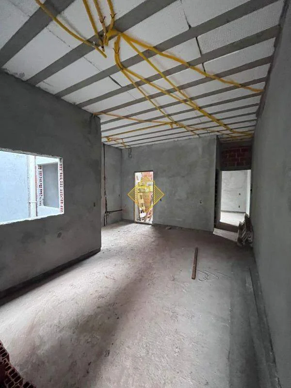 Casa 1 suíte+ 1 quarto na PLanta, jardim coopagro