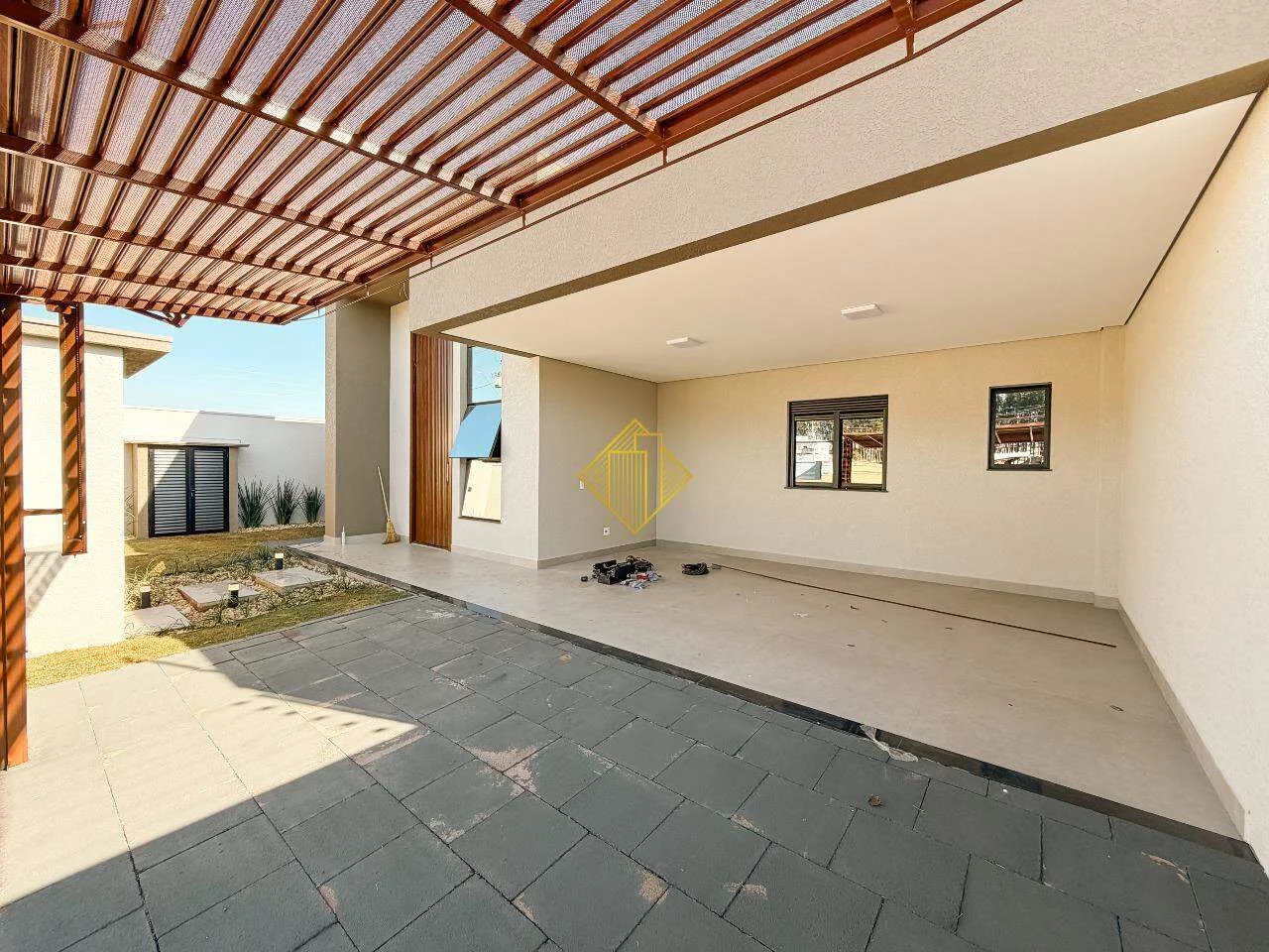 Casa à venda, 4 suítes, 2 vagas, Tropical IV - Cascavel/PR