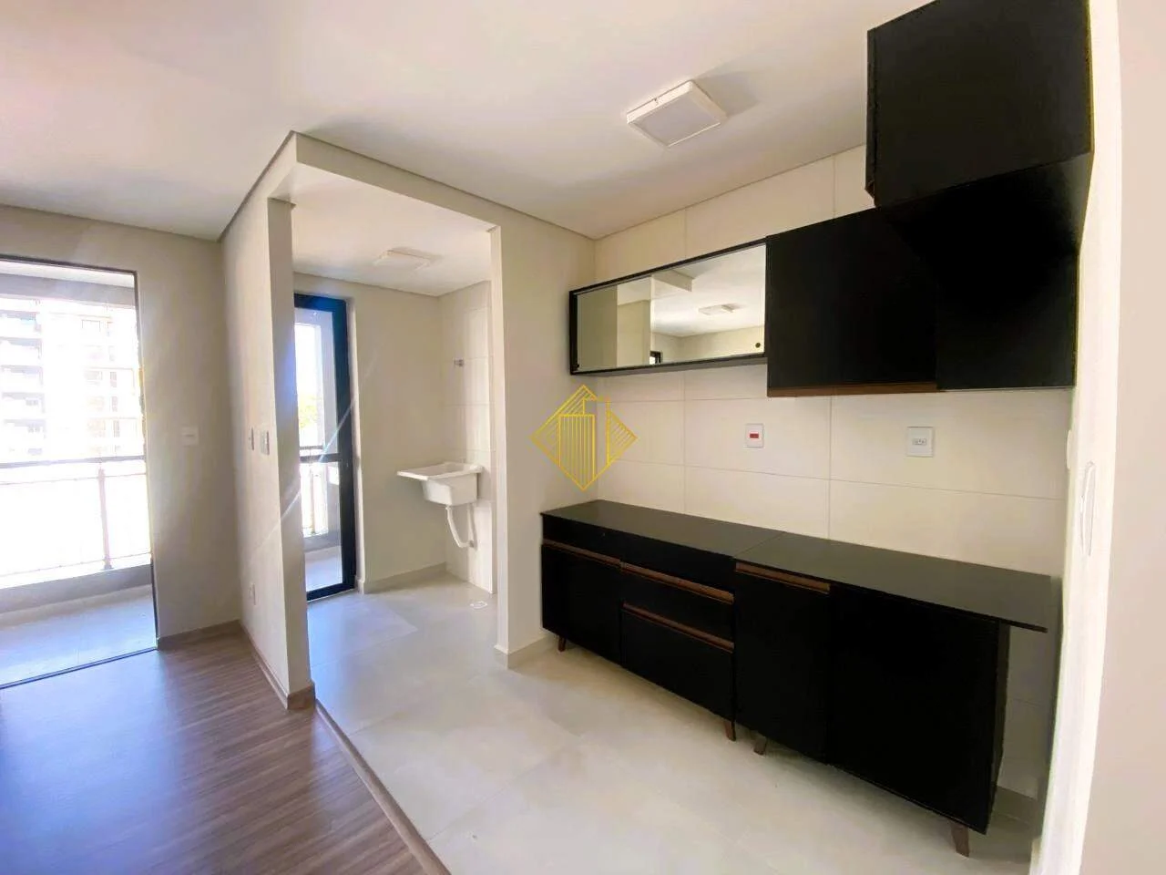 APARTAMENTO PARA LOCAÇÃO COM SUITE E SACADA GOURMET -