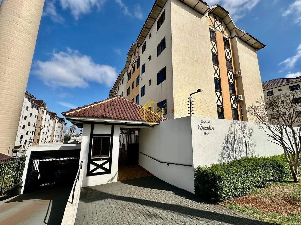 Apartamento para aluguel, 3 quartos, 2 vagas, Country - Cascavel/PR
