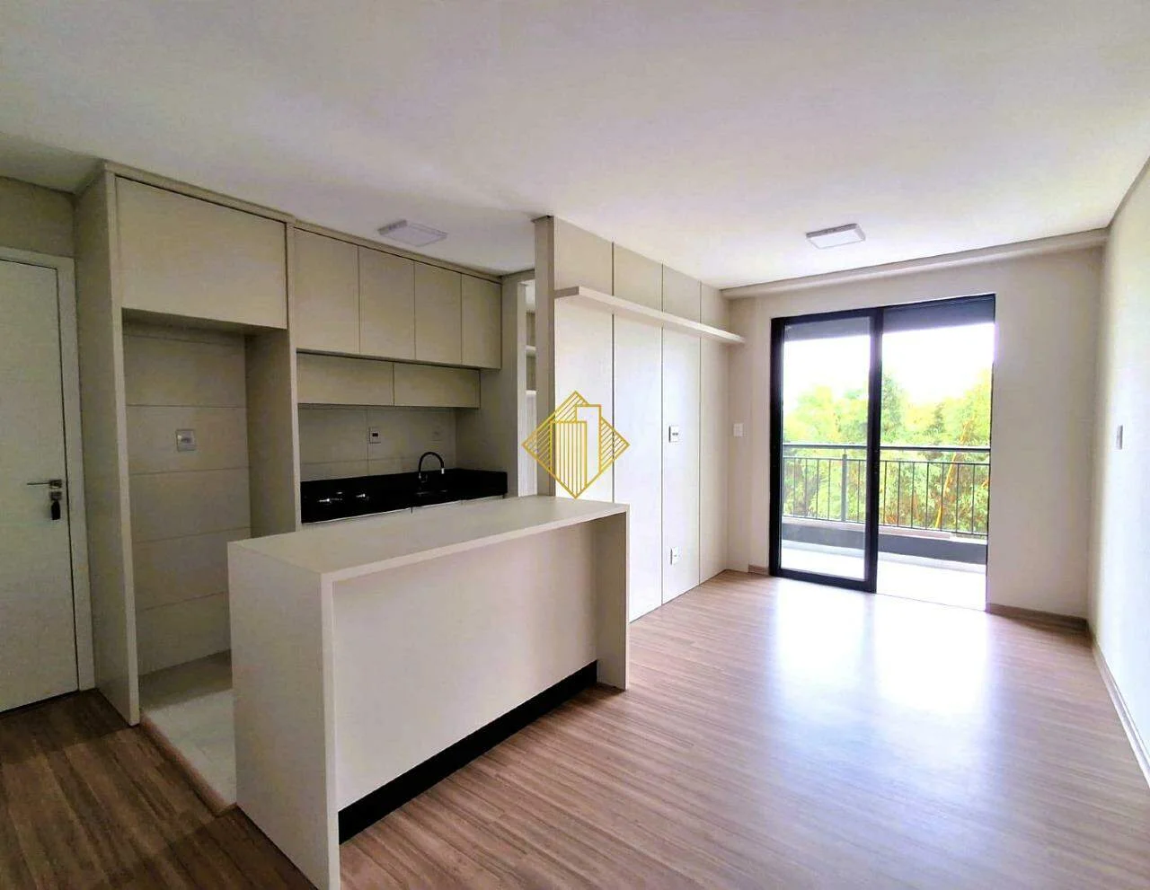 APARTAMENTO COM SUITE SEMI MOBILIADO PARA LOCAÇÃO - TOCANTINS - TOLEDO/PARANÁ