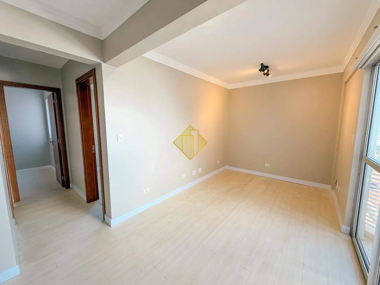 Apartamento no Country com Elevador e Garagem Coberta