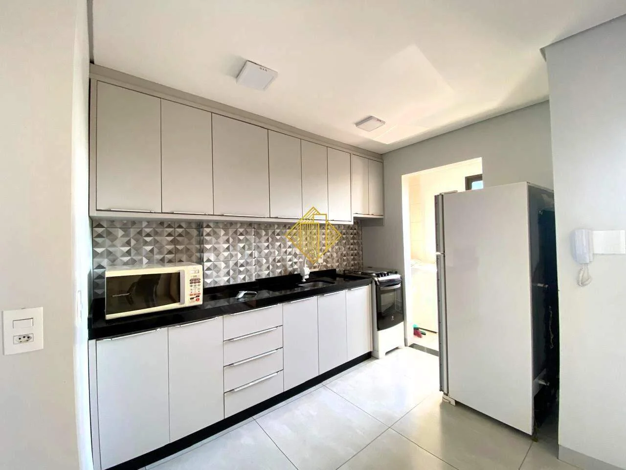 APARTAMENTO COM SUÍTE E SACADA GOURMET PARA LOCAÇÃO - VILA INDUSTRIAL - TOLEDO/PARANÁ