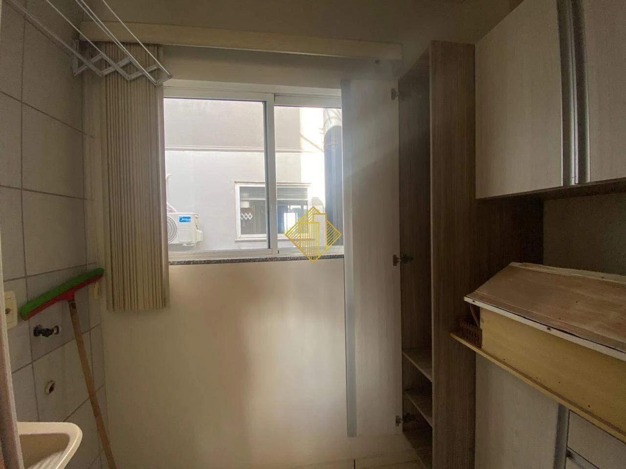 APARTAMENTO PARA LOCAÇÃO COM DOIS QUARTOS SEMI MOBILIADO NO JARDIM LA SALLE EM TOLEDO/PARANÁ