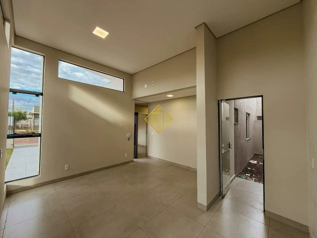 Casa com Suíte mais 02 quartos no Coopagro