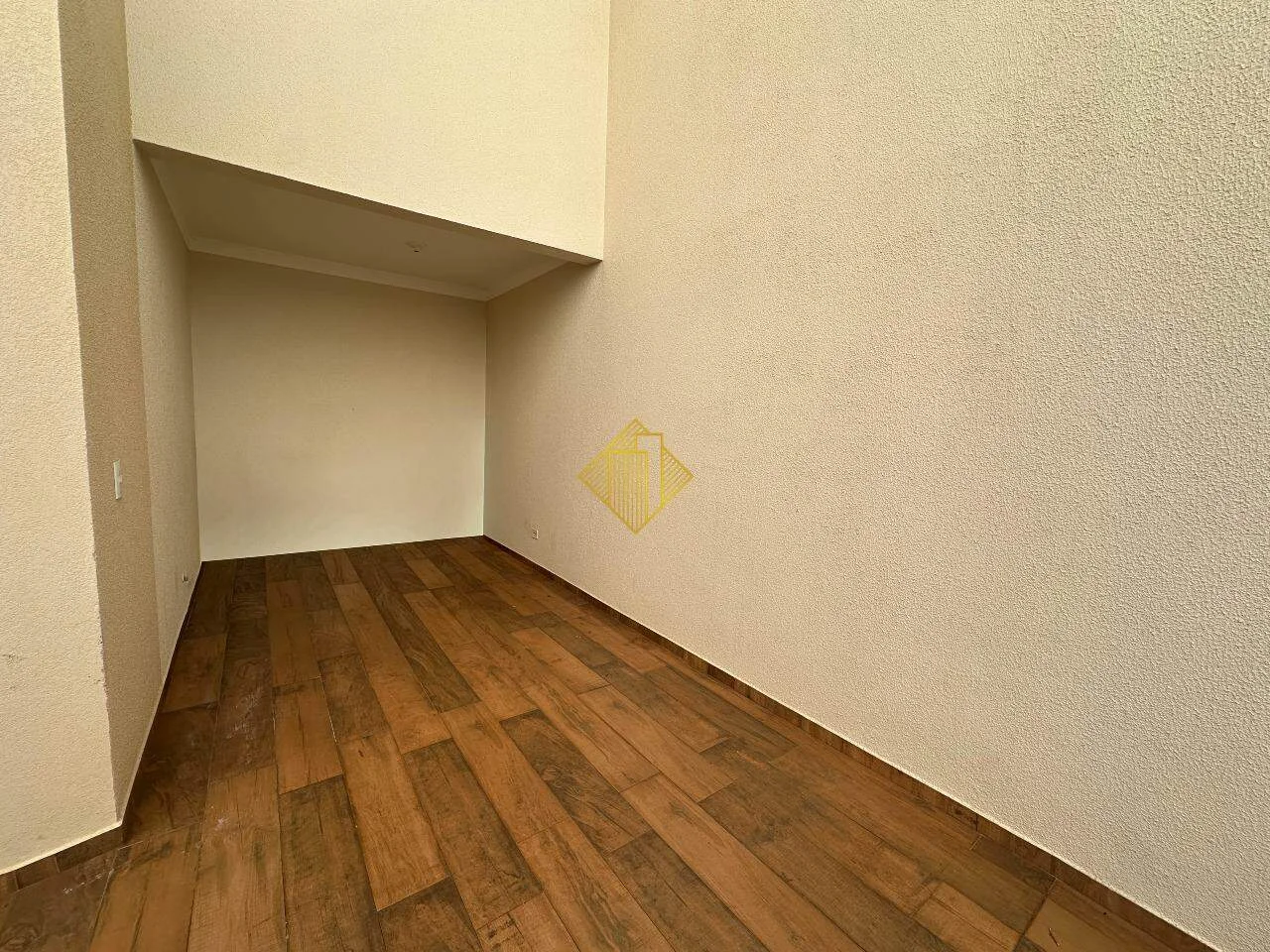 Charme, Conforto e Personalidade em um Belo Sobrado no Cancelli.
