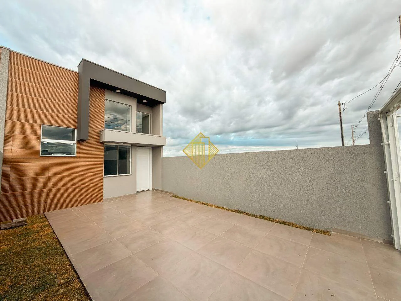 Casa com 1 suíte mais 02 quartos no Gualtieri
