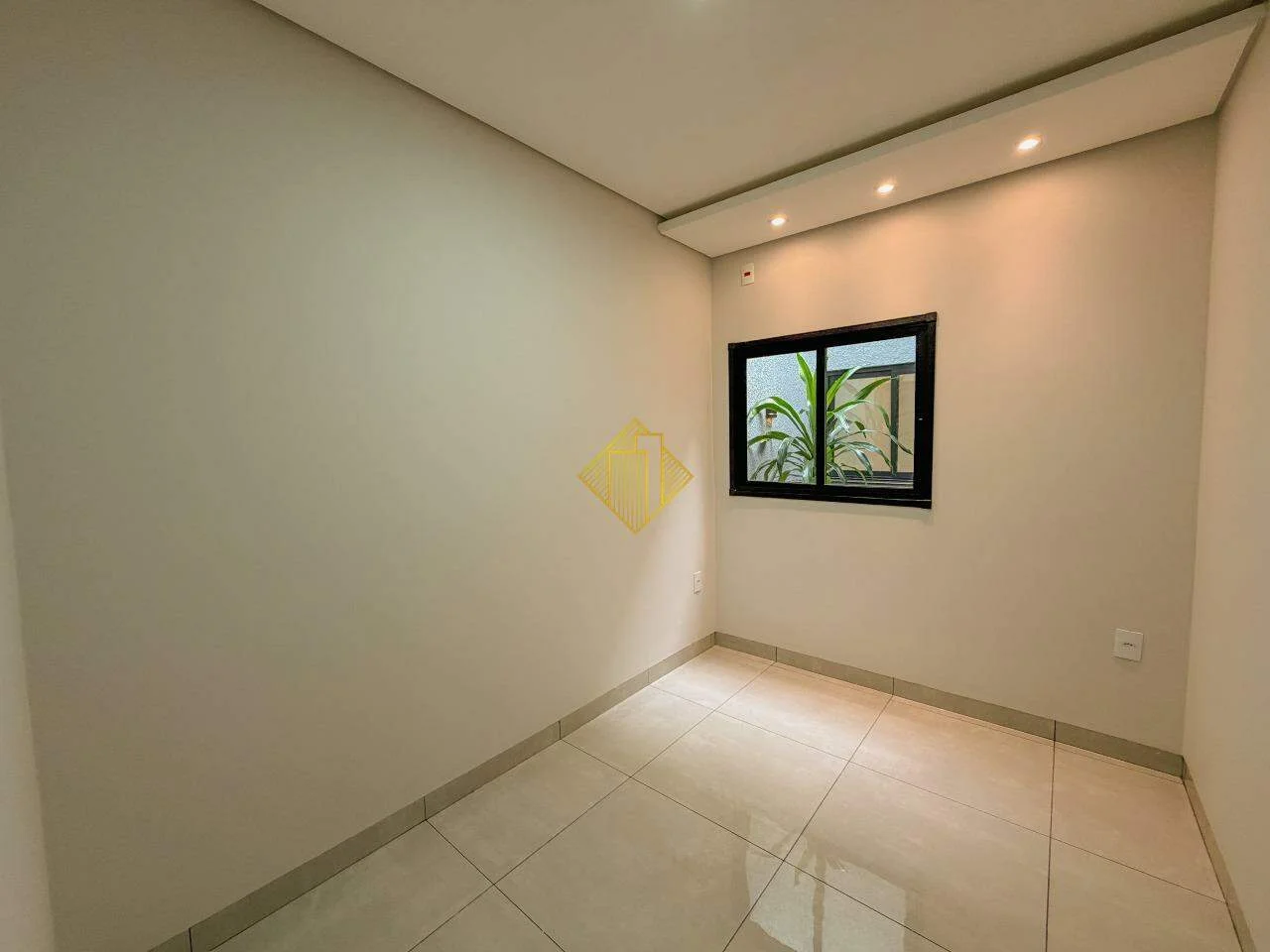 Casa no Coopagro com 1 suíte + 2 quarto