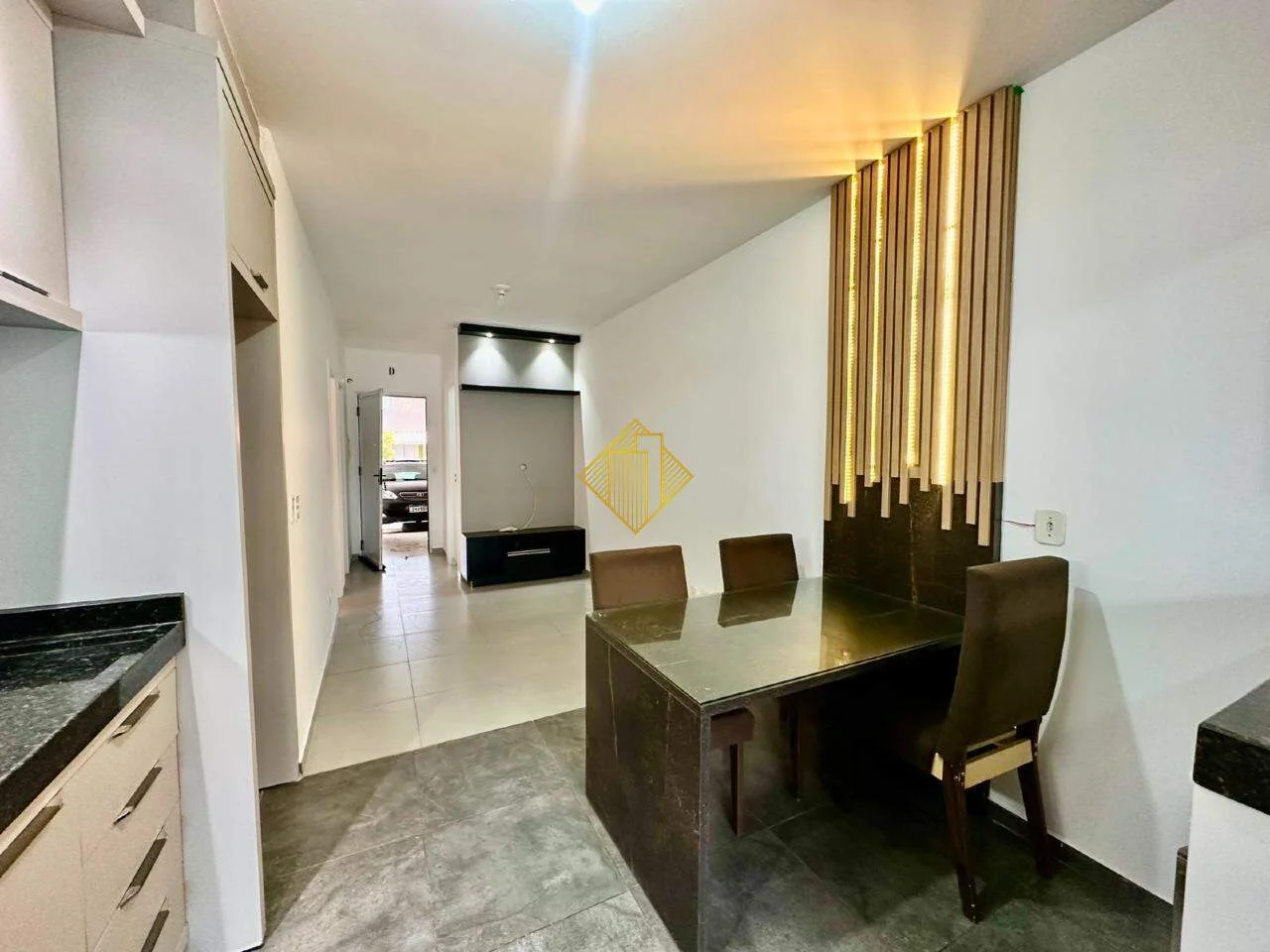 Casa para aluguel, 2 quartos, 1 suíte, 1 vaga, Parque Verde - Cascavel/PR