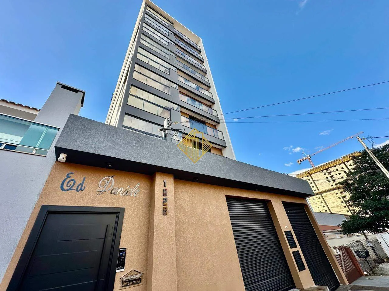 Apartamento para aluguel, 3 quartos, 1 suíte, 2 vagas, Centro - Cascavel/PR