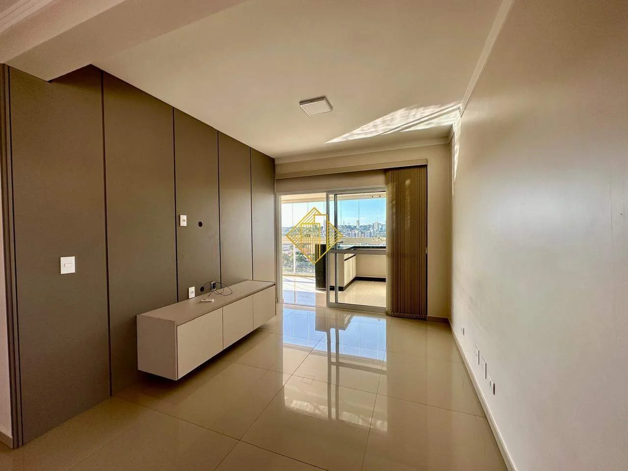 Apartamento para aluguel, 3 quartos, 1 suíte, 2 vagas, Cancelli - Cascavel/PR