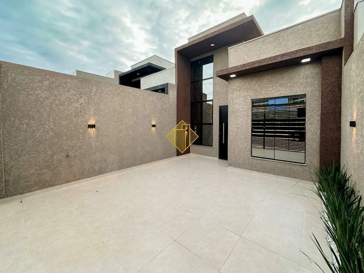 Casa à venda, 2 quartos, 2 vagas, Siena - Cascavel/PR