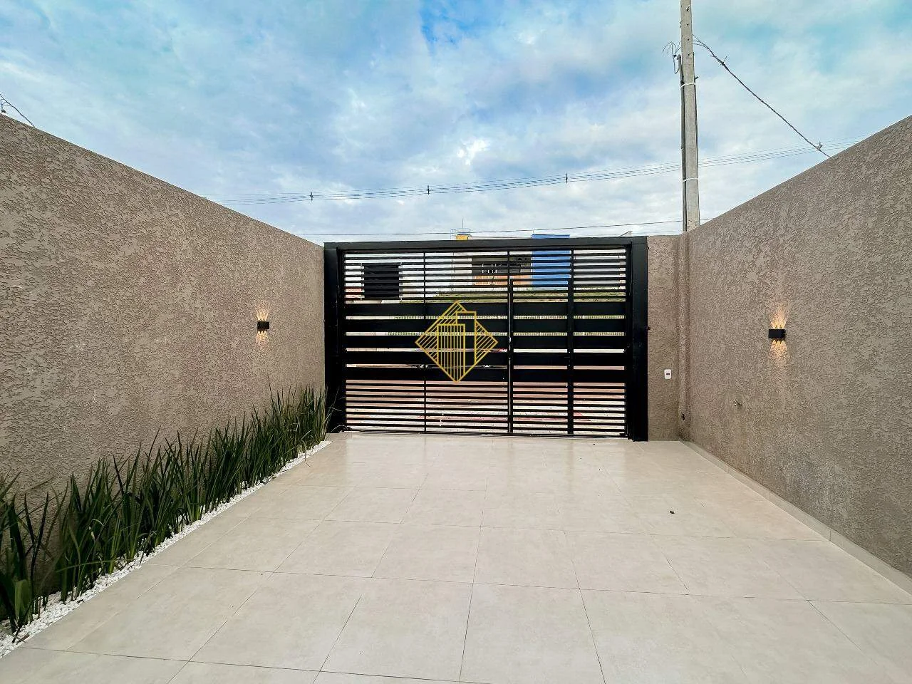 Casa à venda, 2 quartos, 2 vagas, Siena - Cascavel/PR
