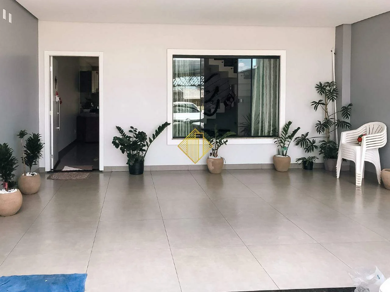 Sobrado à venda, 3 quartos, 1 suíte, 2 vagas, Nova Cidade - Cascavel/PR
