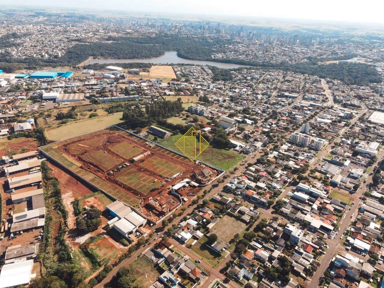TERRENO À VENDA NO PACAEMBU COM 448M2