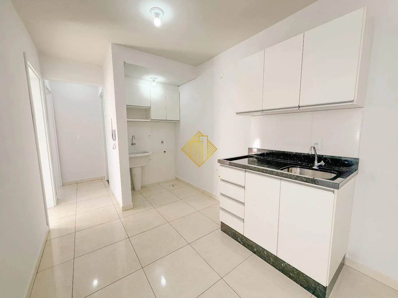 Apartamento com 2 quartos disponível para locação no Bairro TOCANTINS em TOLEDO-PR.