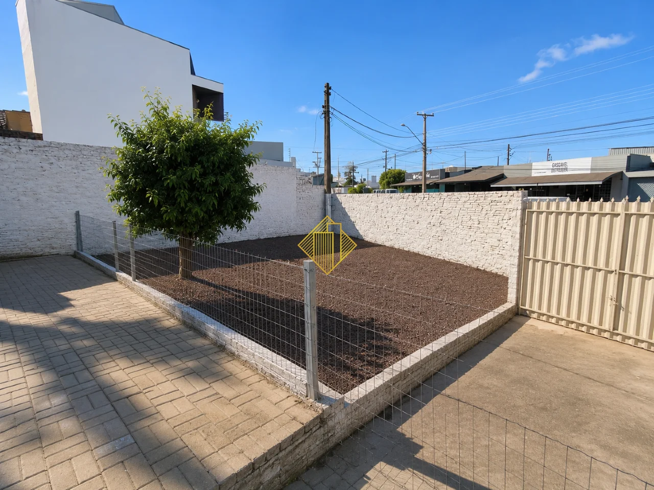 Oportunidade para quem busca localização e potencial.