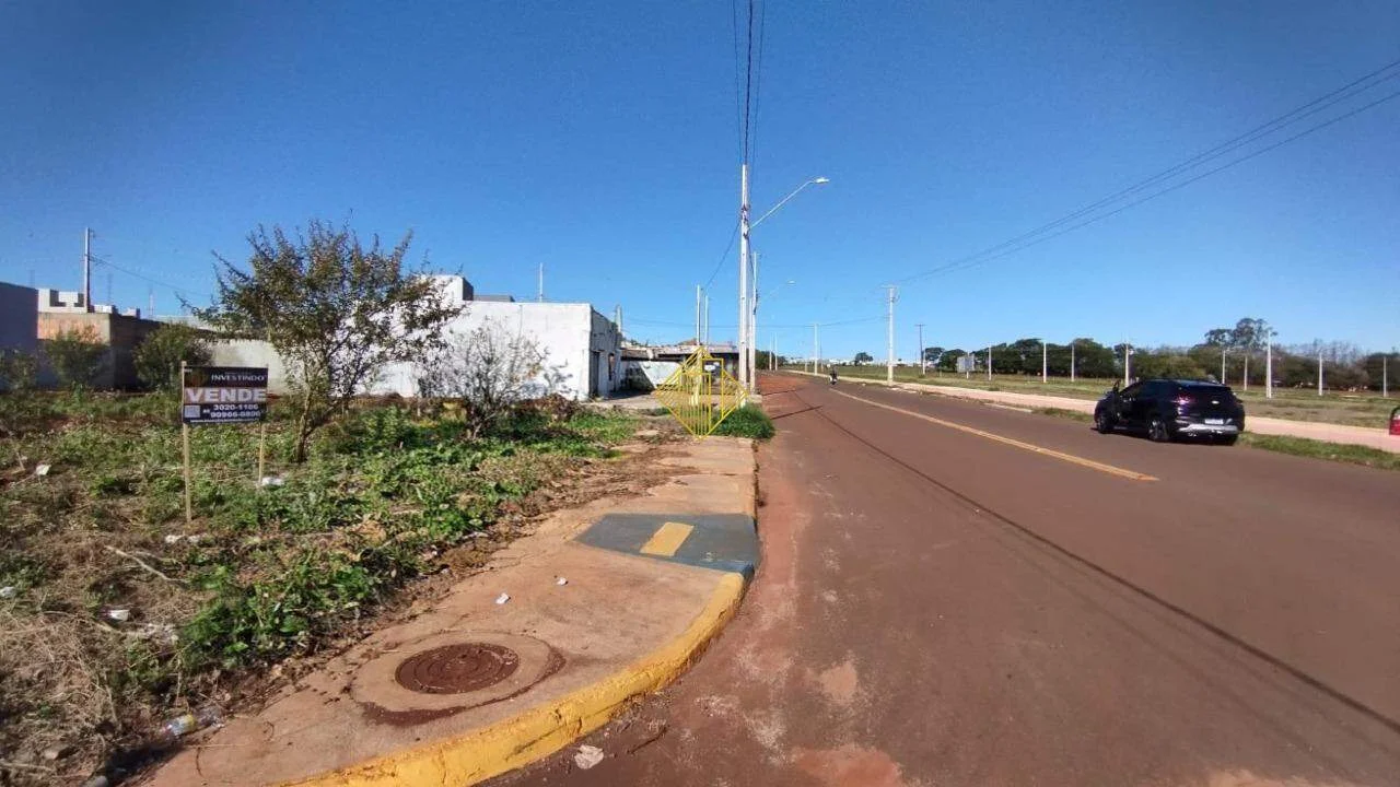 **TERRENO DE ESQUINA COM 307,20 M² PINHERINHO, TOLEDO PR**