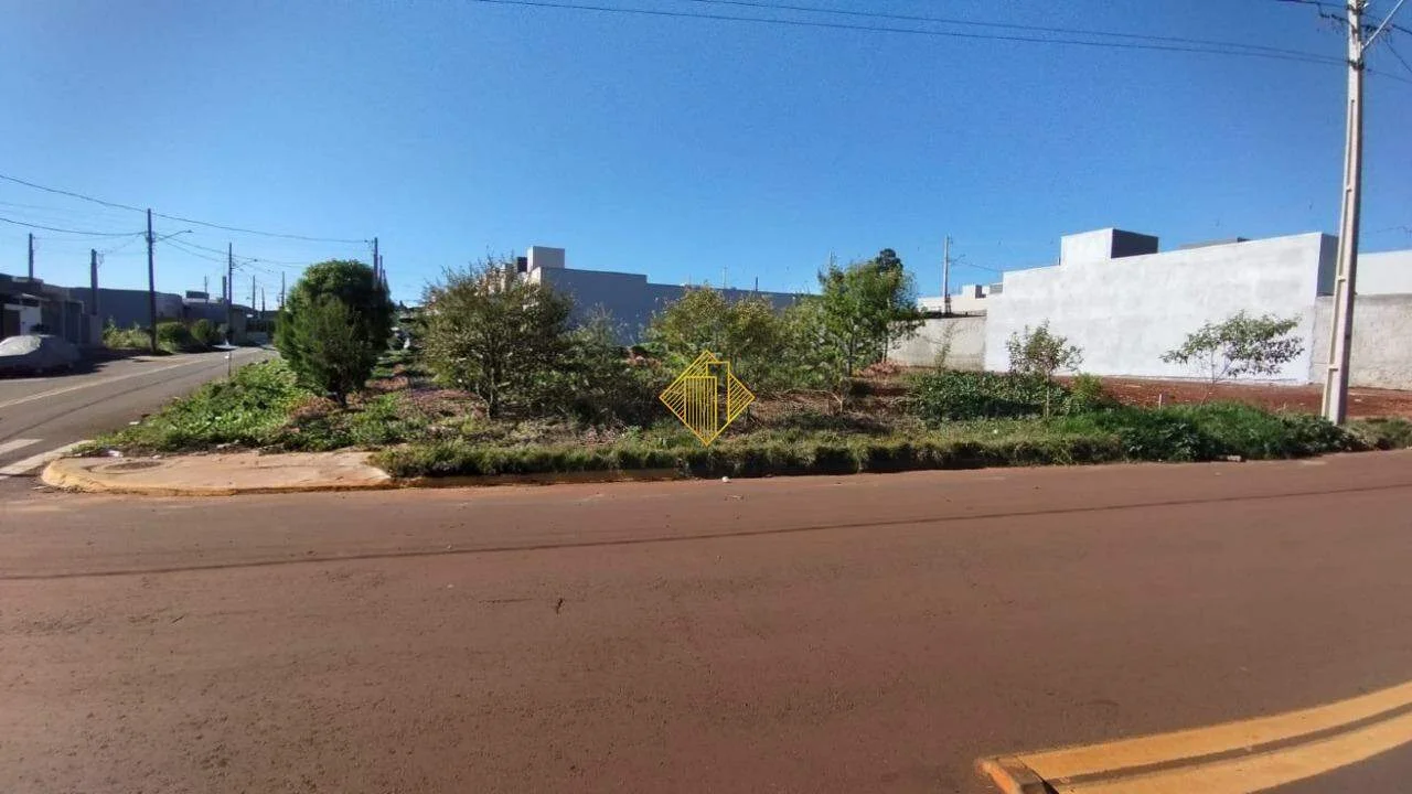 **TERRENO DE ESQUINA COM 307,20 M² PINHERINHO, TOLEDO PR**