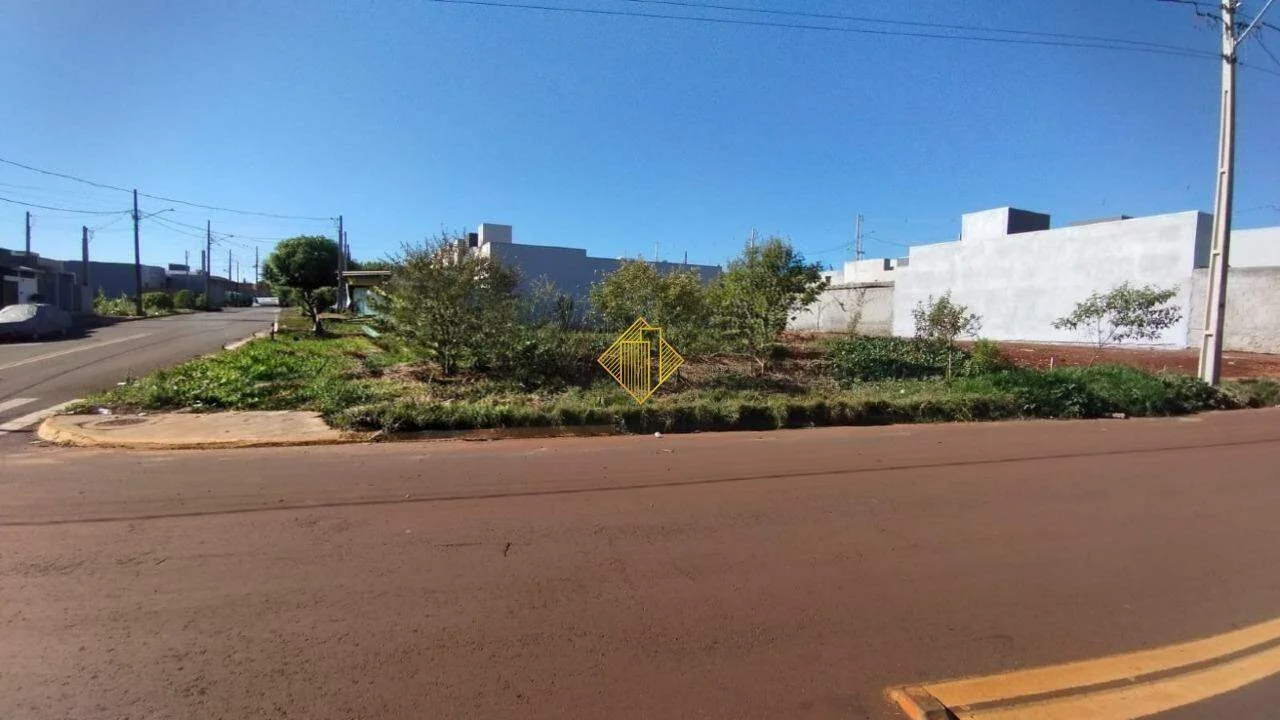 **TERRENO DE ESQUINA COM 307,20 M² PINHERINHO, TOLEDO PR**