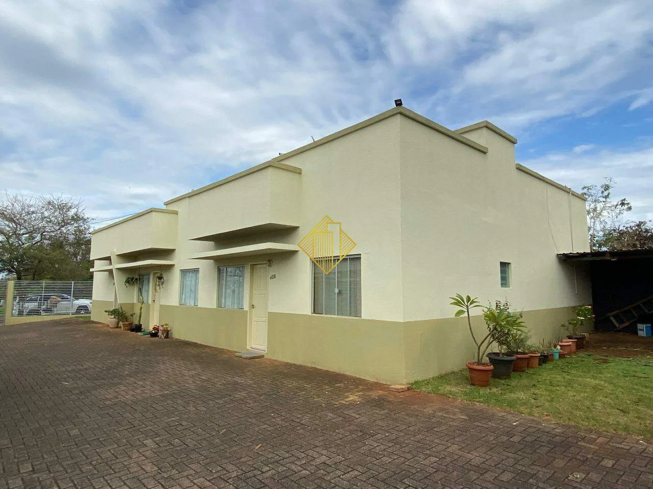 **Casa em condomínio fechado, 02 quartos, próximo ao centro, Toledo -PR***