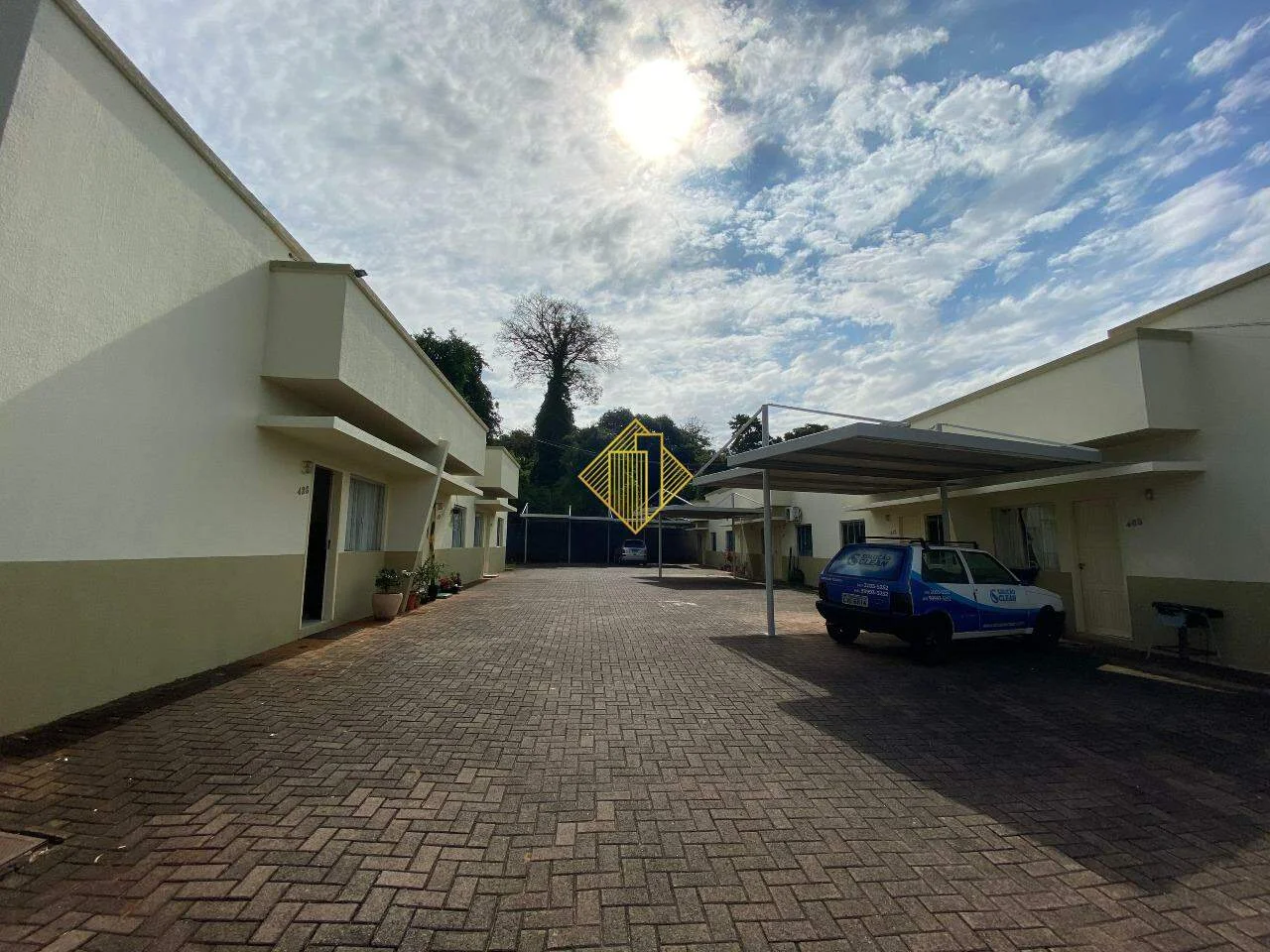 **Casa em condomínio fechado, 02 quartos, próximo ao centro, Toledo -PR***