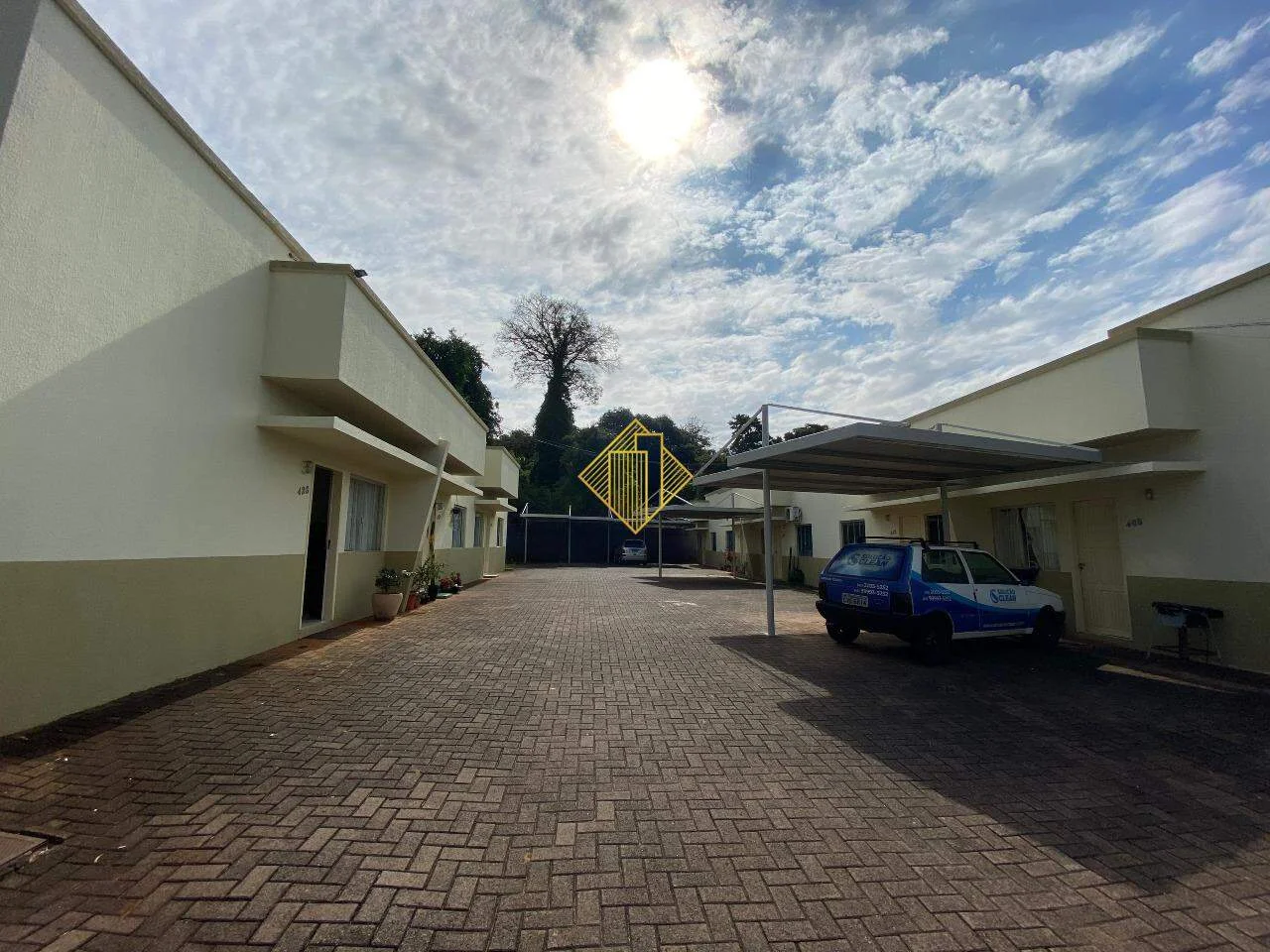 **Casa em condomínio fechado, 02 quartos, próximo ao centro, Toledo -PR***
