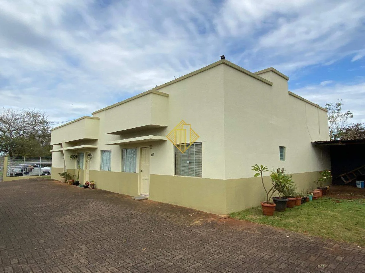 **Casa em condomínio fechado, 02 quartos, próximo ao centro, Toledo -PR***