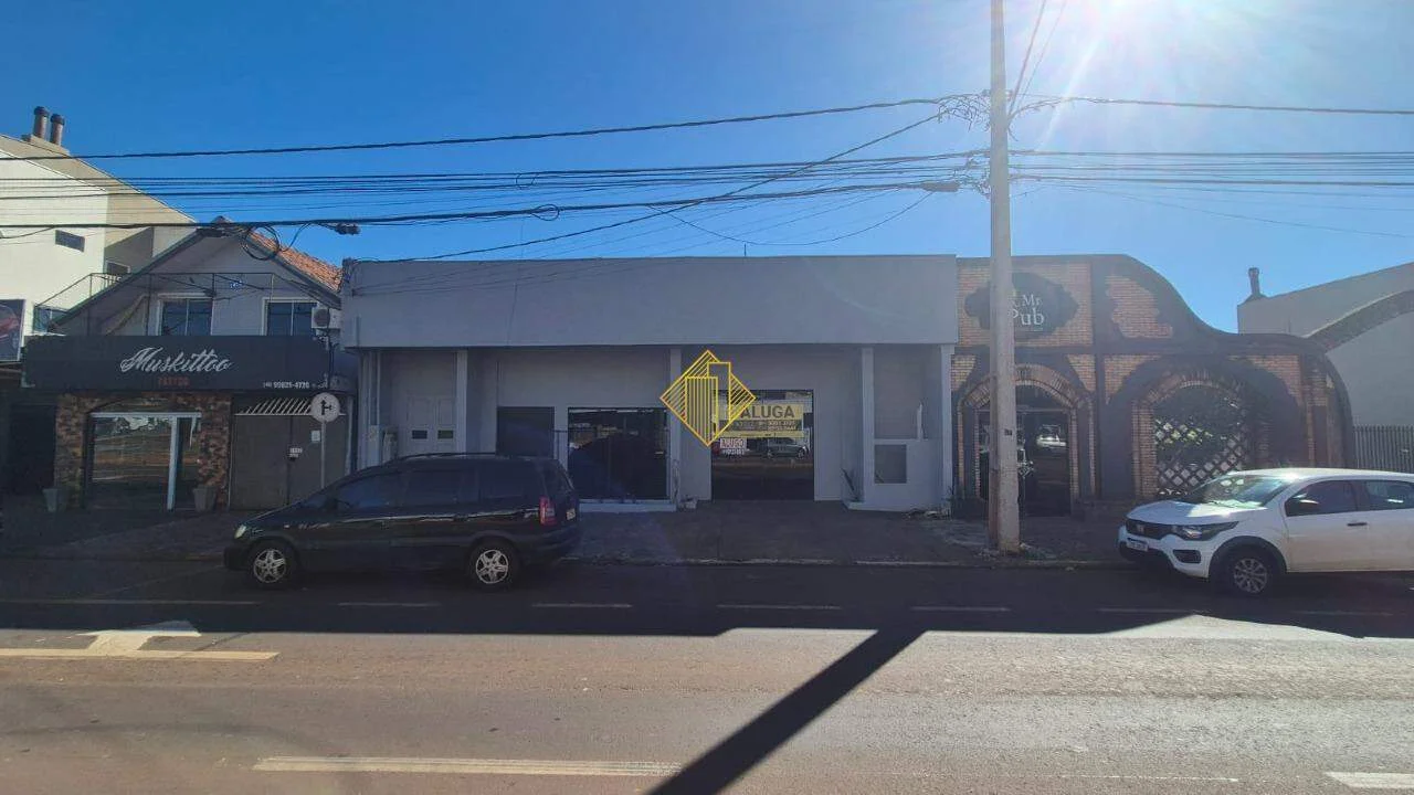 SALA COMERCIAL NA AVENIDA COM 900M² EM TOLEDO-PARANÁ