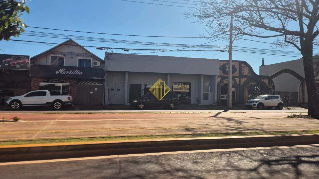 SALA COMERCIAL NA AVENIDA COM 900M² EM TOLEDO-PARANÁ