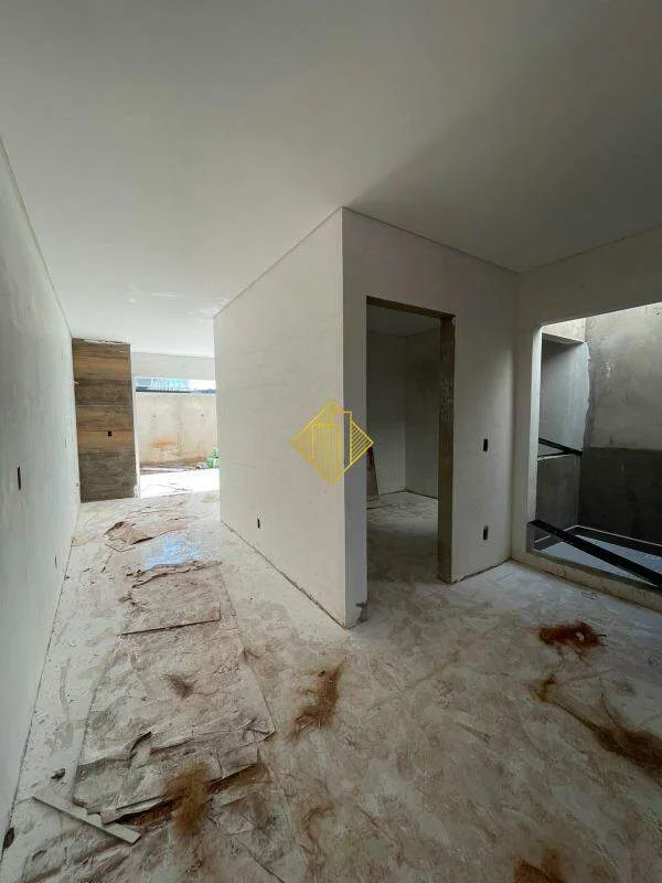 **Casa Nova à Venda , 01 Suíte e 02 Quartos – Vila Becker | Toledo/PR**