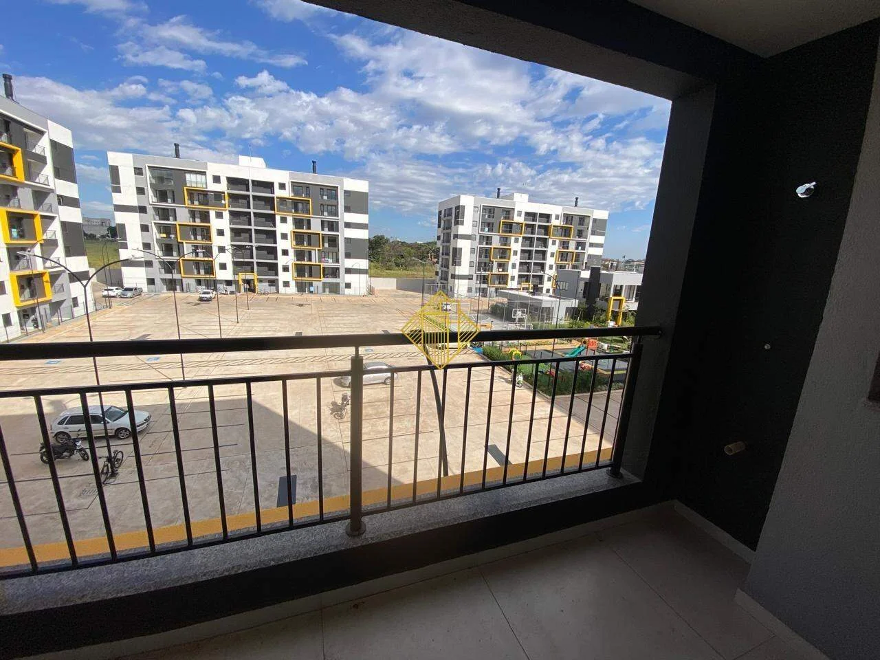 APARTAMENTO COM SUITE PARA LOCAÇÃO NO DUCALE BAIRRO TOCANTINS - TOLEDO/PARANÁ