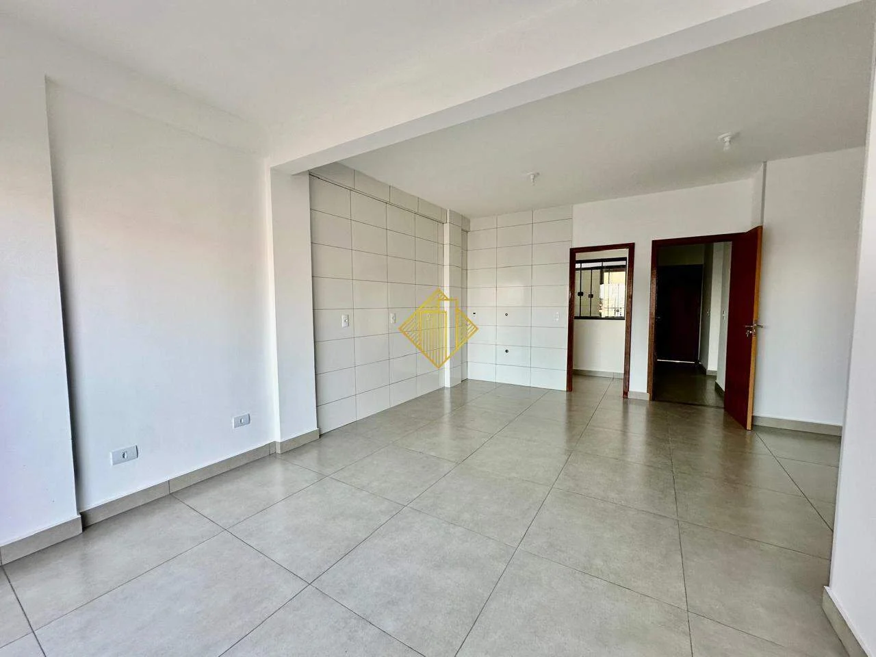 Apartamento para aluguel, 3 quartos, 1 suíte, Santa Cruz - Cascavel/PR