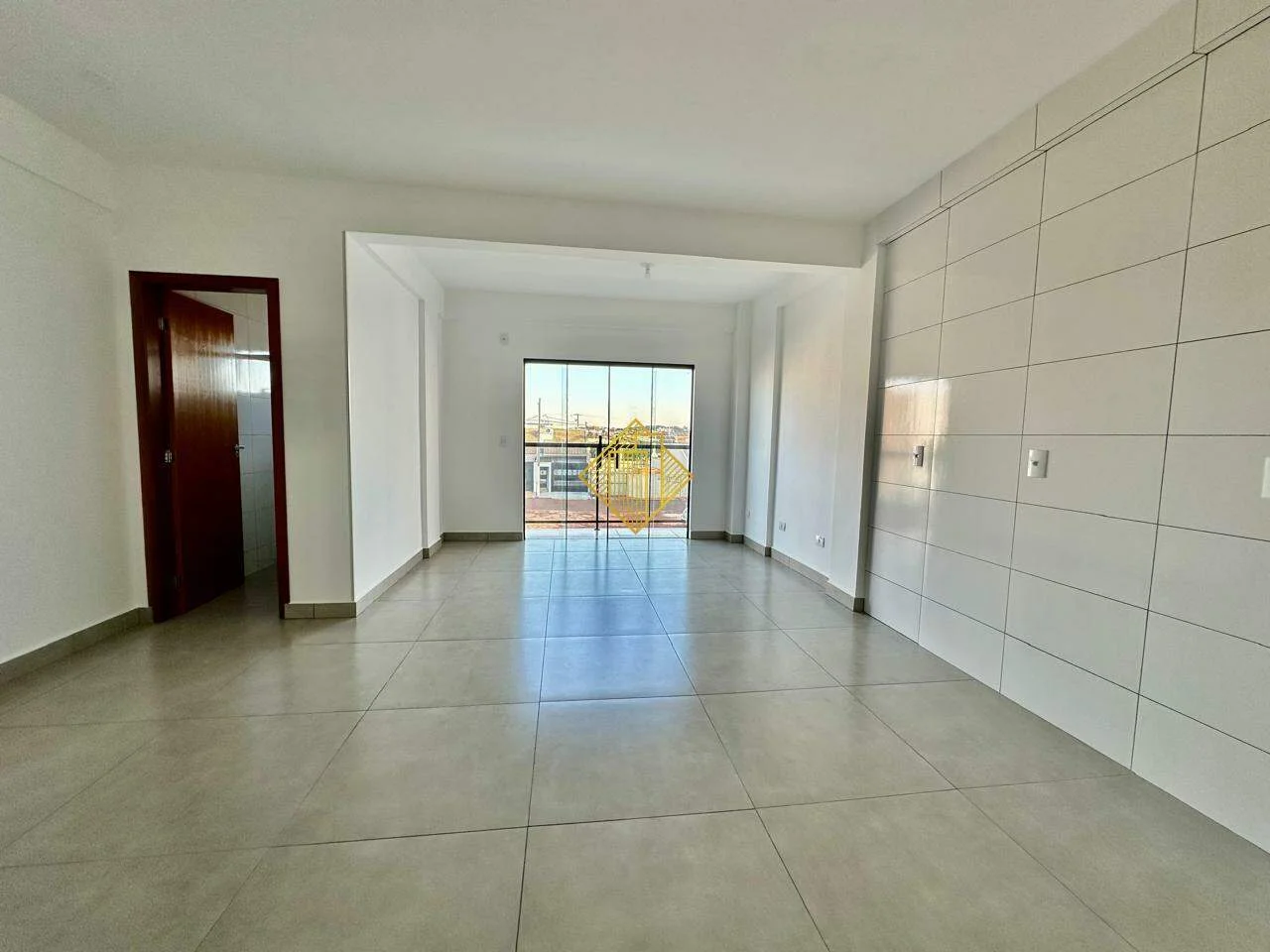 Apartamento para aluguel, 3 quartos, 1 suíte, Santa Cruz - Cascavel/PR