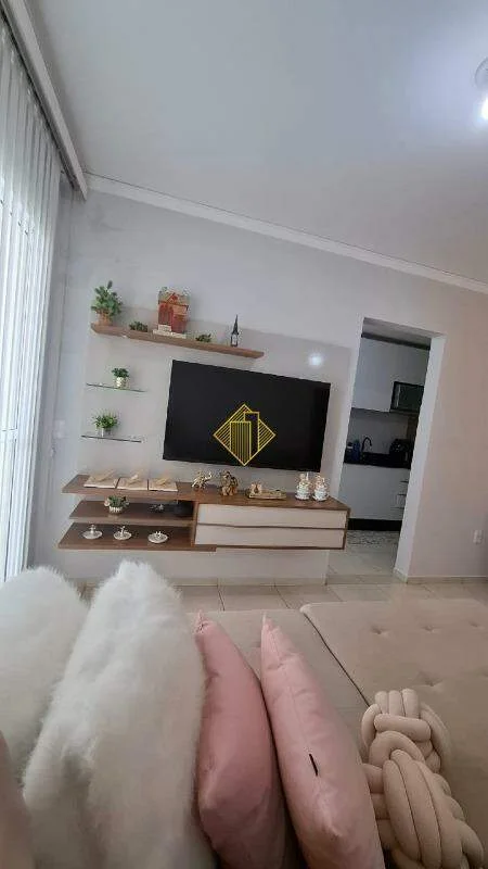 **APARTAMENTO COM 02 QUARTOS, JARDIM GISELA, TOLEDO PR**